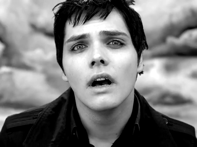 MCRupdates1's tweet photo. 'I Don't Love You' has surpassed 300 million streams on Spotify https://t.co/o68X5UGf7O