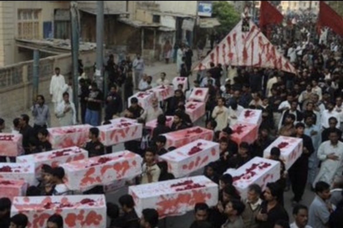 سيدي يا صاحب العصر والزمان 

" أَطَلتَ النَوى فَاستَأمَنَت مَكرَكَ العِدى "

 #باكستان