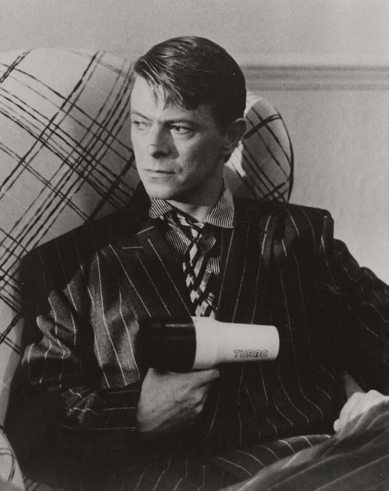 ONLY4B0WIE's tweet photo. david bowie "jazzin' for blue' for blue jean" 📸 greg gorman (1984) https://t.co/gTW0kIrqQF