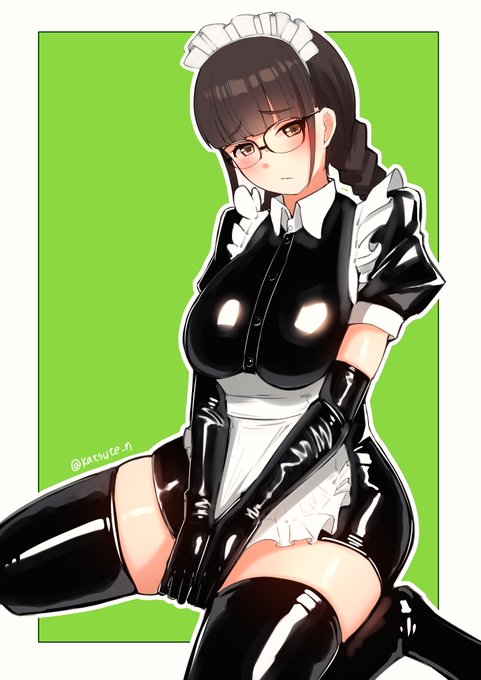 三つ編みメガネっ子エナメルメイドちゃん 