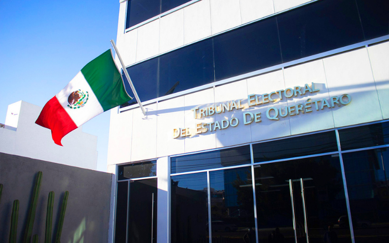 ADNQro's tweet image. #Entérate Sostuvo Sinuhé Piedragil reunión con magistrados del TEEQ para que resuelvan elección en SJR

La posición de los magistrados fue que en próximos días se tomará una resolución; sin embargo, consideró necesario apurar la determinación.

👉bit.ly/3WHIFPZ