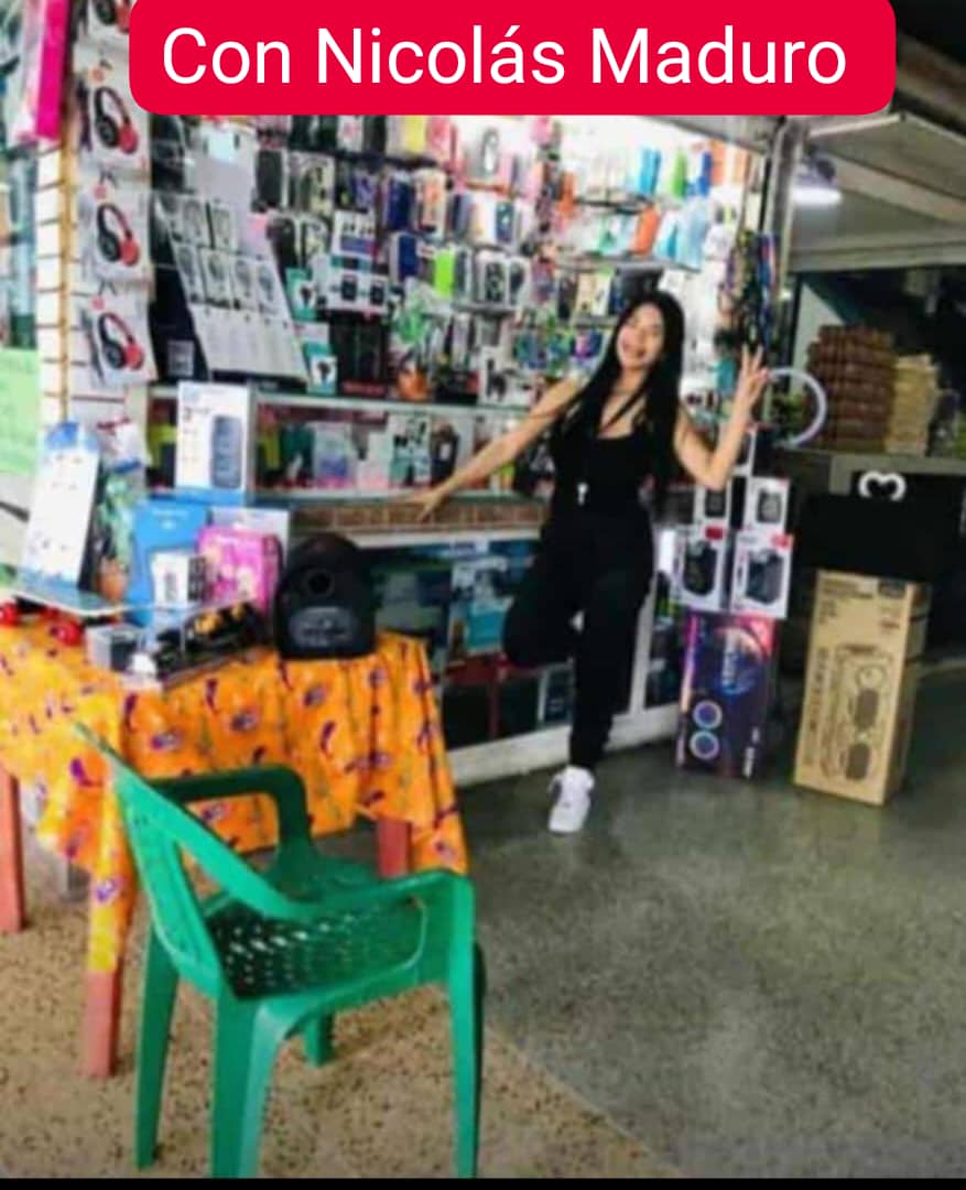 nelsonjoant4's tweet image. #30Julio/Joven Venezolana emprendedora de Catia, gracias a las políticas económicas de Nicolás Maduro tenía su negocio. Decidió créer en María Corina Machado y sus mismos compañeros la saquearon.
#GanoLaPazYLaEsperanza