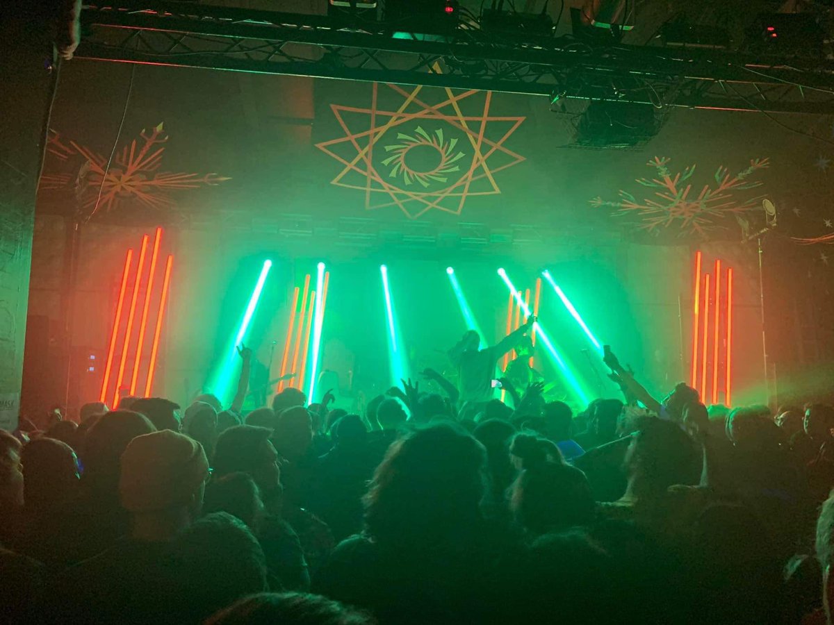 Club 85 tweet media