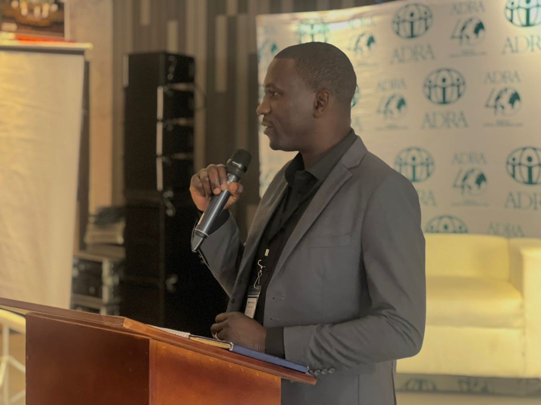 fpc_online's tweet photo. FPC's School Of Agroecology Team Leader Mr. Shepherd Mudzingwa is leading a panel discussion on Organizations' Country Agroecology Experience. 

ADRA, PELUM, CIMMYT, ZIMSOFF AND TSURO sharing their agroecological experience in their areas of implementation.
#regionalagroecology https://t.co/HHS9HvrEYa