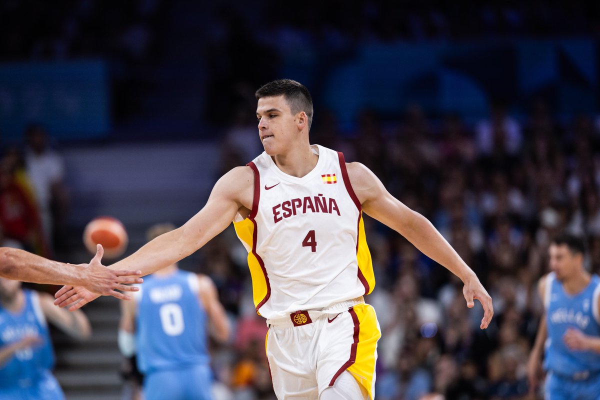 Qué manera de hacernos DISFRUTAR 😎

SEGUIMOS‼️

#LaFamilia #SomosEquipo