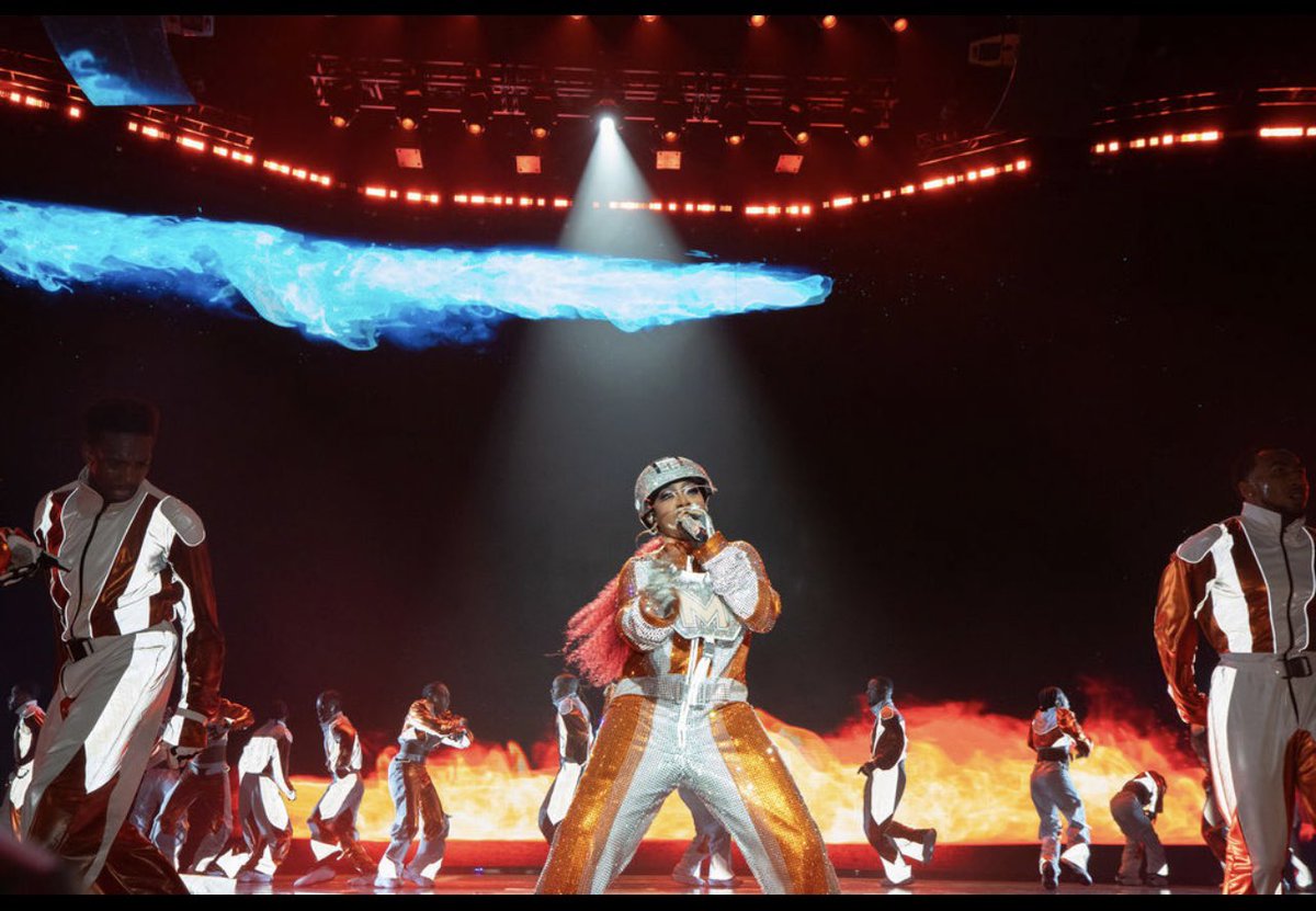 MissyElliott's tweet photo. I promise I’m a different breed!!! I think differently... I see Art out of a different lens I’ve been like this way from a child…my mind was always tapped into the FUTURE👽 #OutOfThisWorld #OutOfThisWorldTour 👽🔥🔥🔥🚀🛸🛸🛸🛸🛸🛸 https://t.co/As8Ulmn8q3