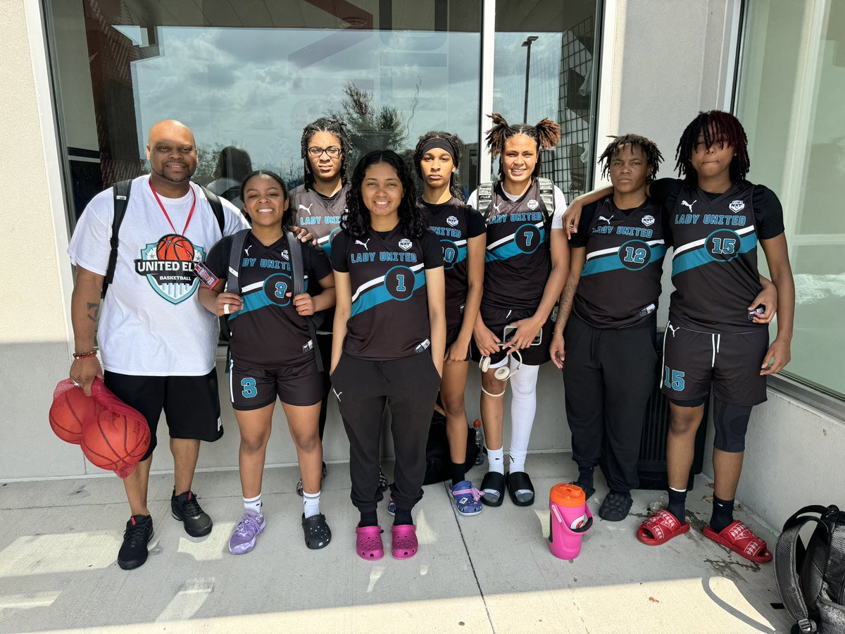 SidneeJade's tweet image. AAU 🏀 summer season is officially over. @united_lady_elite thank you for the opportunity to play this season. 

Still have a lot of work to do but #imaworkinprogress #classof2027 #basketballneverstops #aaubasketball