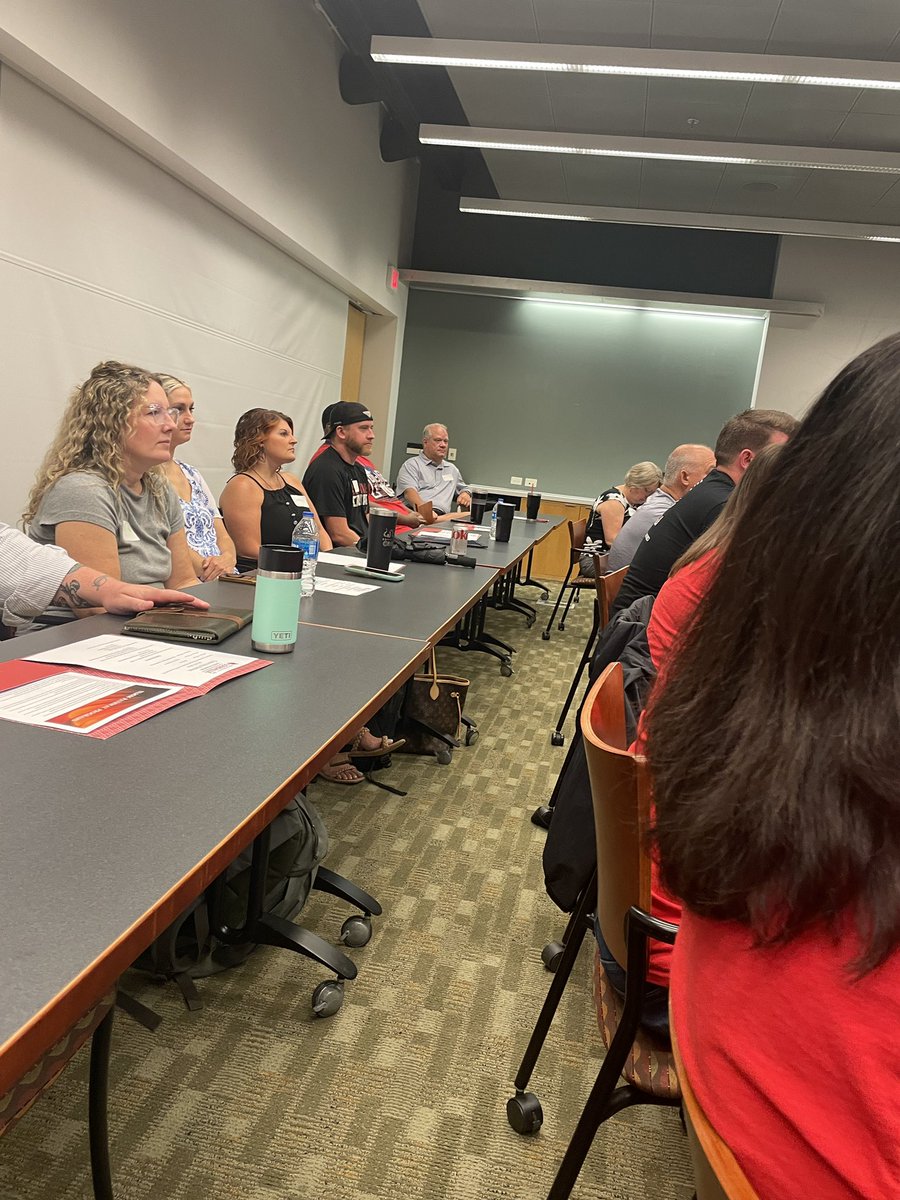 Deanna Hawks tweet media