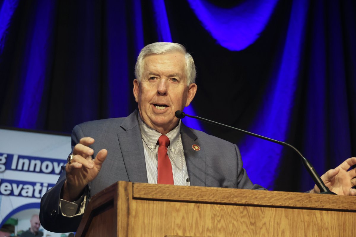 MOEducation's tweet photo. Thanks to @GovParsonMO for joining #MoED24 to speak directly to school administrators and thank them for their continued leadership. https://t.co/dDdUxVTvsA
