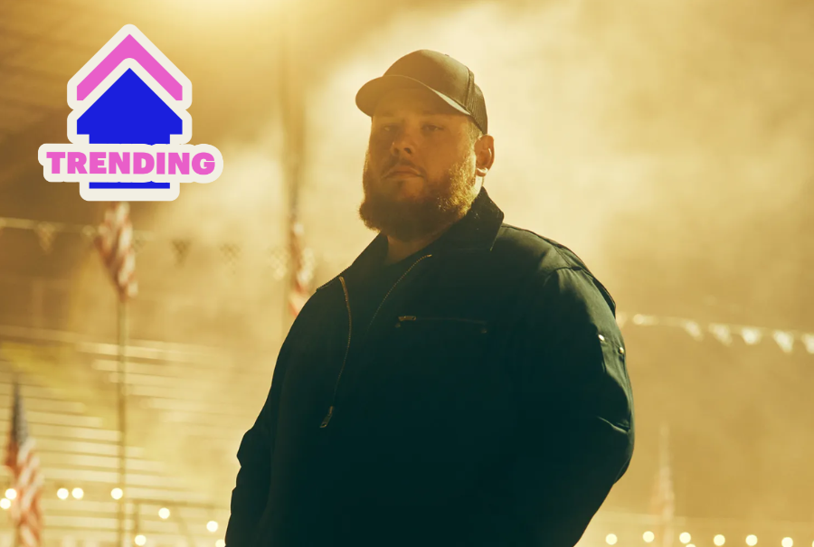 officialcharts's tweet photo. Luke Combs (@lukecombs) lands TWO tracks on the UK's Official Trending Chart this week 🤠
See the full Trending Top 20 here: https://t.co/wwKxqDq5VU
#LukeCombs #GuyForThat #AintNoLoveInOklahoma https://t.co/9skKTLb3Ma