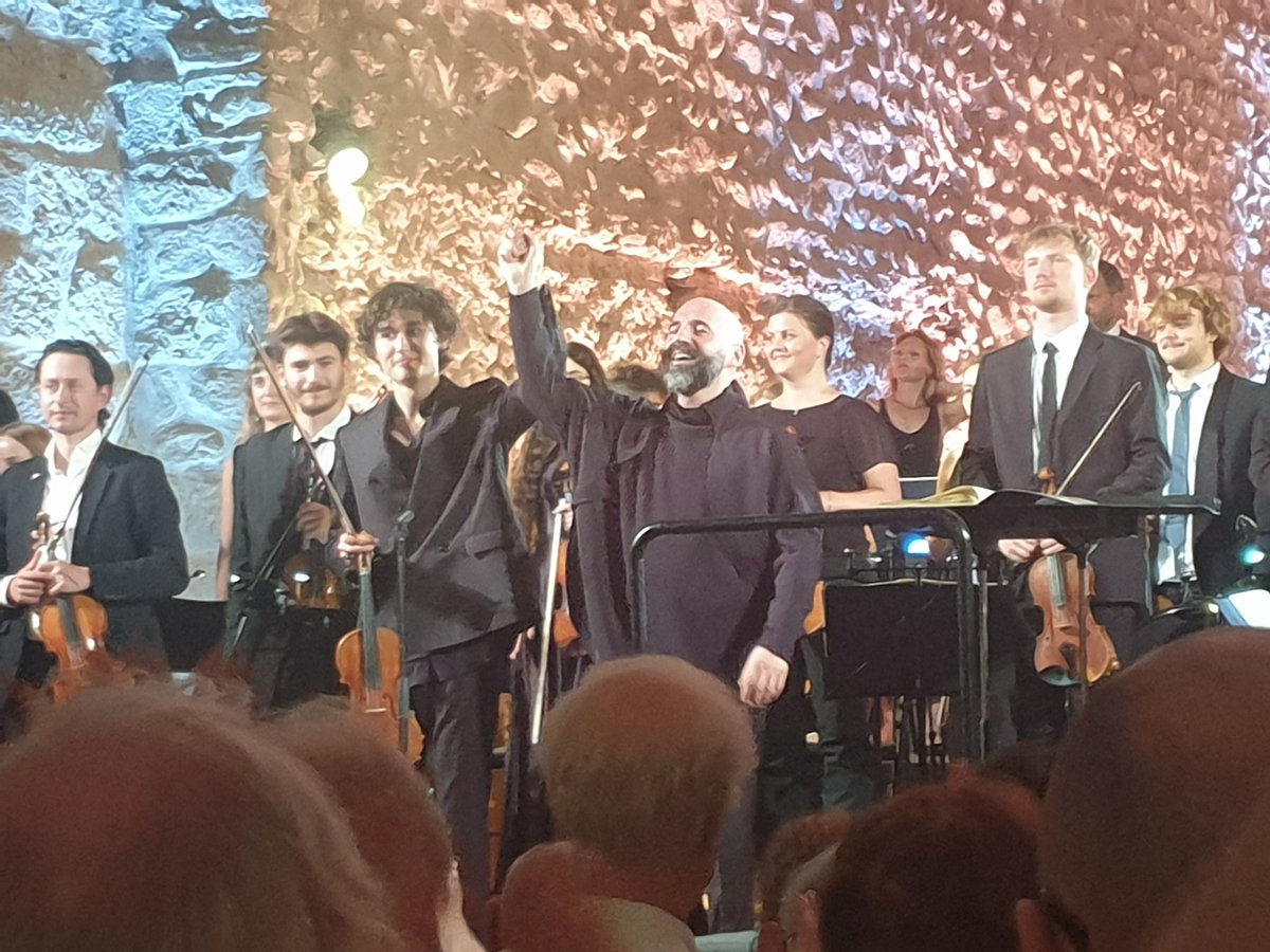 Concertclassic.com (@concertclassic) on Twitter photo Un Beethoven touché par la grâce sous l'archet de Daniel Lozakovich, une 9e de Schubert d'une irrésistible énergie emmenée par <a href="/PBleuse/">Pierre Bleuse</a> : Le <a href="/FestivalPCasals/">Festival Pablo Casals</a> a démarré en beauté ! Jusqu'au 8 août. Un Beethoven touché par la grâce sous l'archet de Daniel Lozakovich, une 9e de Schubert d'une irrésistible énergie emmenée par <a href="/PBleuse/">Pierre Bleuse</a> : Le <a href="/FestivalPCasals/">Festival Pablo Casals</a> a démarré en beauté ! Jusqu'au 8 août.