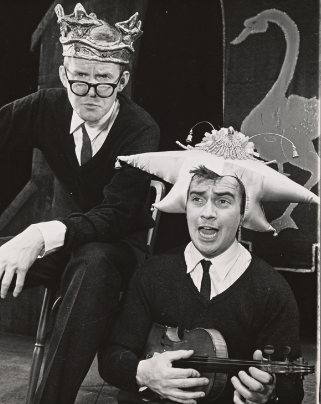 TheaThurs's tweet photo. #TheatreThursday #TheaterThursday is coming up Aug. 1! 🎭🎭♥️♥️ Join us with your favorite theatre-related images and text.  Use # for a RP! 🎭🌹🎭🌹

📷 The cast of 1962's stage production of "Beyond the Fringe" included Dudley Moore and Peter Cook. https://t.co/eHGoAFvaHh