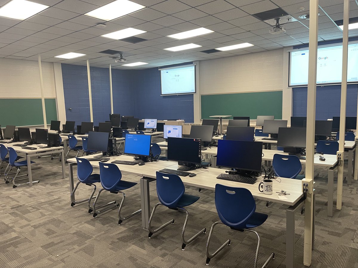 HurricanesSuper's tweet image. The Brooklyn High School Computer Lab &amp;amp; E-Sports Competition Area renovation is complete! Shout out to our amazing team for their work on this project! #FutureReady ⁦@BrooklynSchools⁩