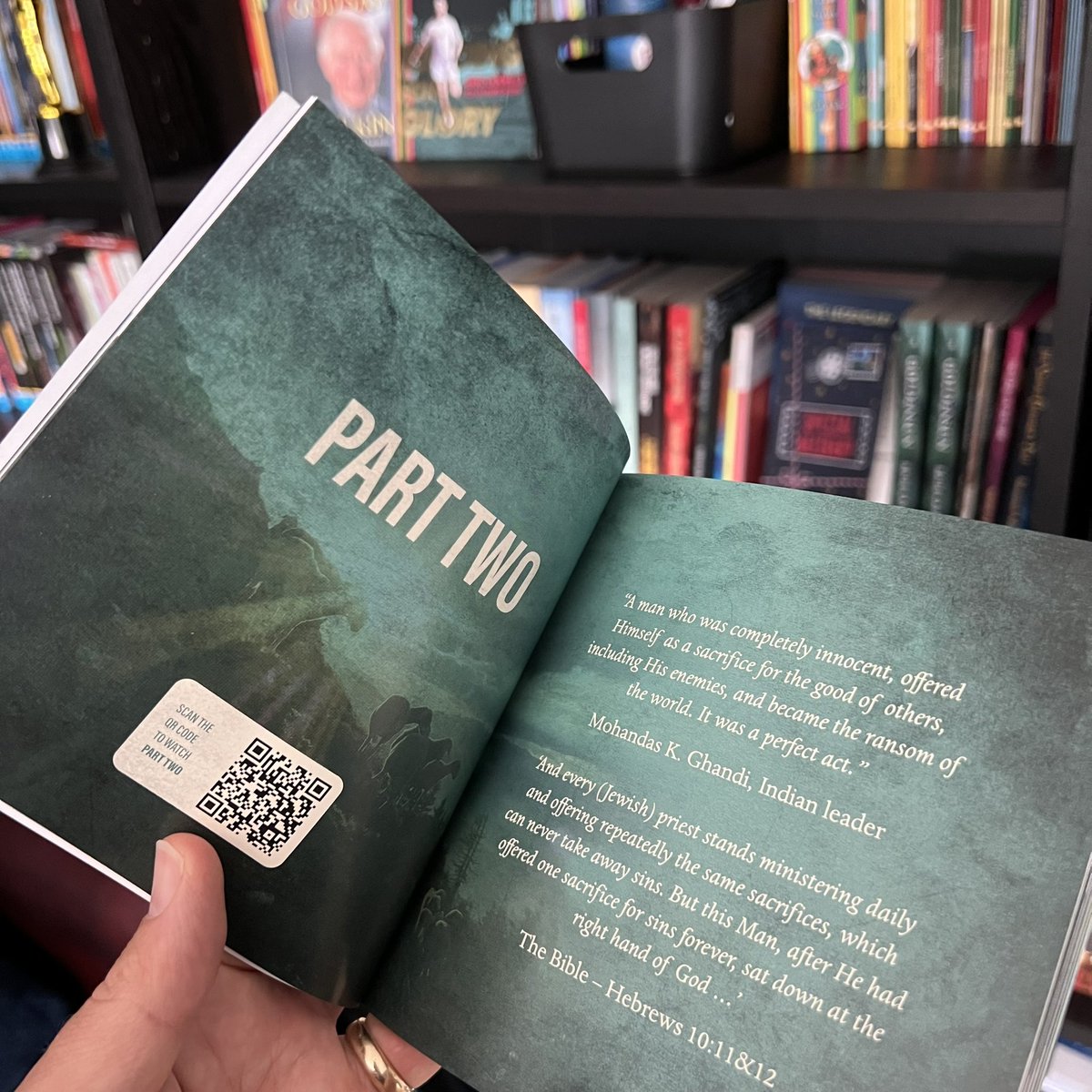 createHoot's tweet image. 🔎This little book, with lovely imagery, was fun to work on - Who is this Jesus?🤔 even spotted on the London Underground! 
#design  #AlwaysJudgeABookByItsCover 
#CreativeHoot10years