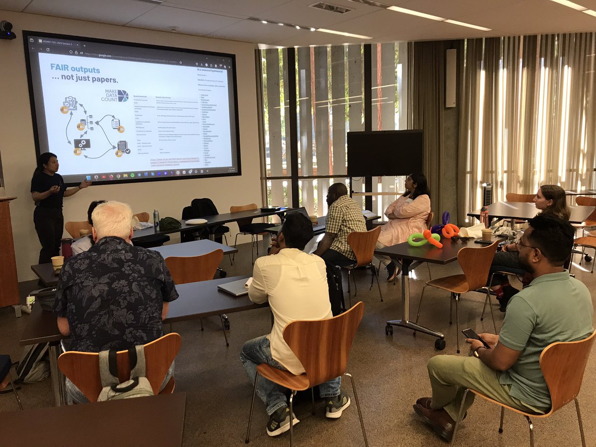 Our #FSCI2024 <a href="/FORCE11rescomm/">FORCE11</a> course continues. Now <a href="/thuslibrarians/">@xiaolichen.bsky.social</a> discusses current FAIR practices and efforts for a “brave (and FAIR!) new world”