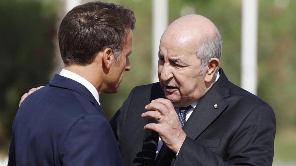 CerfiaFR's tweet photo. 🚨🇩🇿🇫🇷 FLASH | Alger décide le "retrait immédiat" de son ambassadeur à Paris après qu’Emmanuel Macron a suggéré une "souveraineté marocaine" sur le Sahara occidental. https://t.co/ioRcqOeOTt