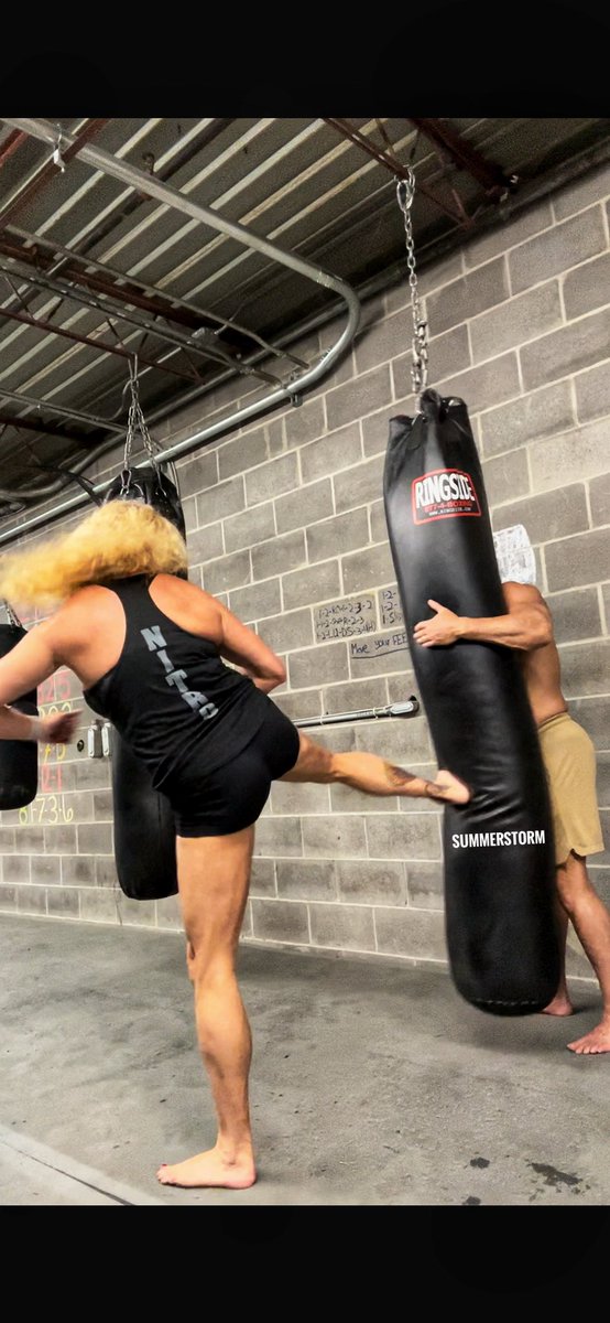 Summerstorm2444's tweet photo. Getting my kick in. Tours
#Birmingham -8/9&10th
#Destin -8/10 to 17th
#Atlanta -10/3&4th
#fantasywrestler #wrestlingsession #Sessiongirls #fitnessmodel #kickboxing #badkity #contentcreator #femalesupremacy #mixedwrestling #muscleworship #fbb https://t.co/mFkPQRPHxi