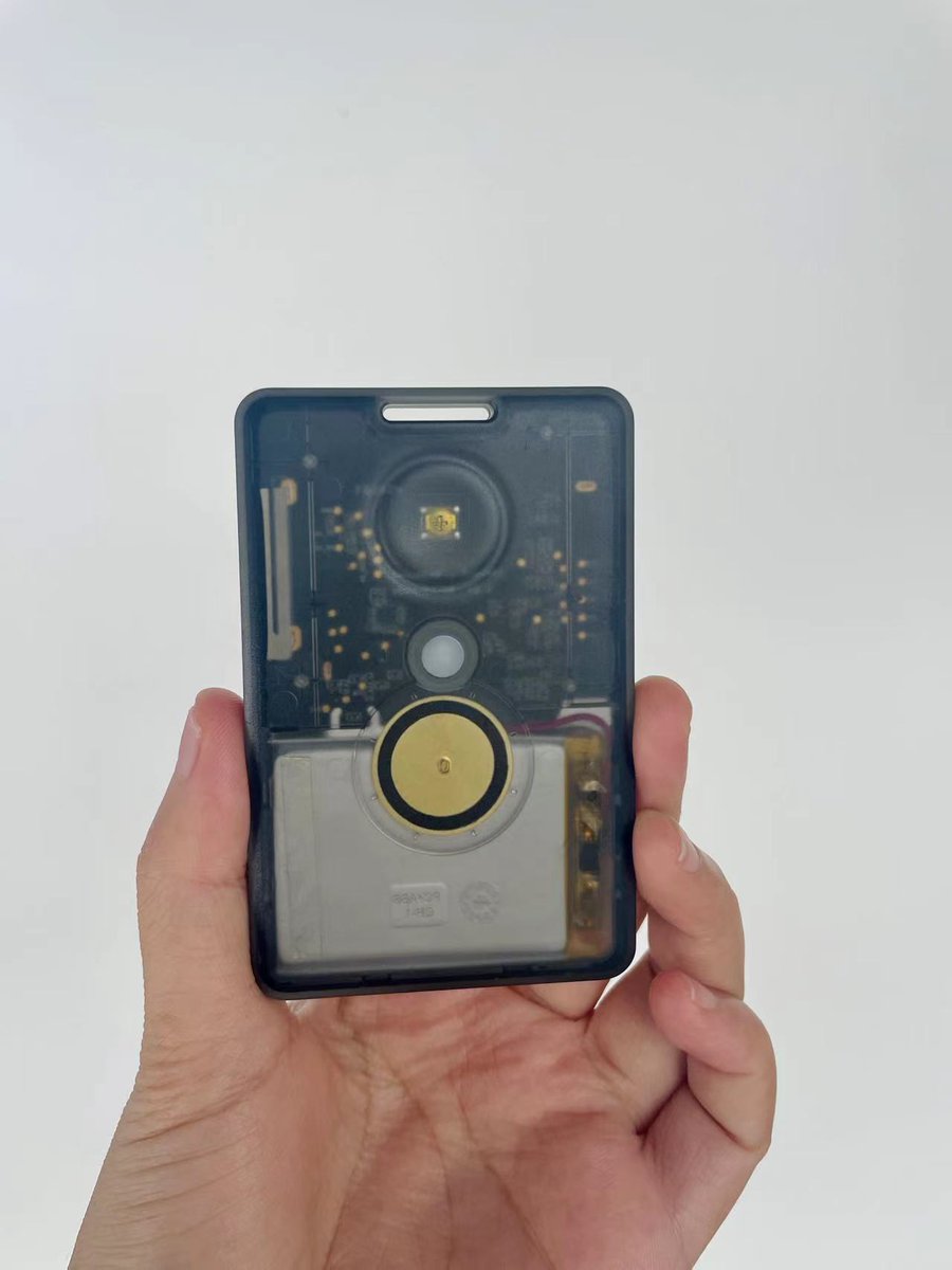 seeedstudio's tweet photo. #Meshtastic 🎉Exciting news! The T1000-E card tracker is now fully supported in the latest 2.4.1 alpha release of @TheMeshtastic firmware!

🔍 Explore and stay tuned for shipments starting Aug 23rd: https://t.co/f7Y8yerWuS
🛠️ Dive into the update: https://t.co/PsUDpg5WSE

#T1000E #MeshtasticFirmware #lora #Innovation #sensecap #tracker