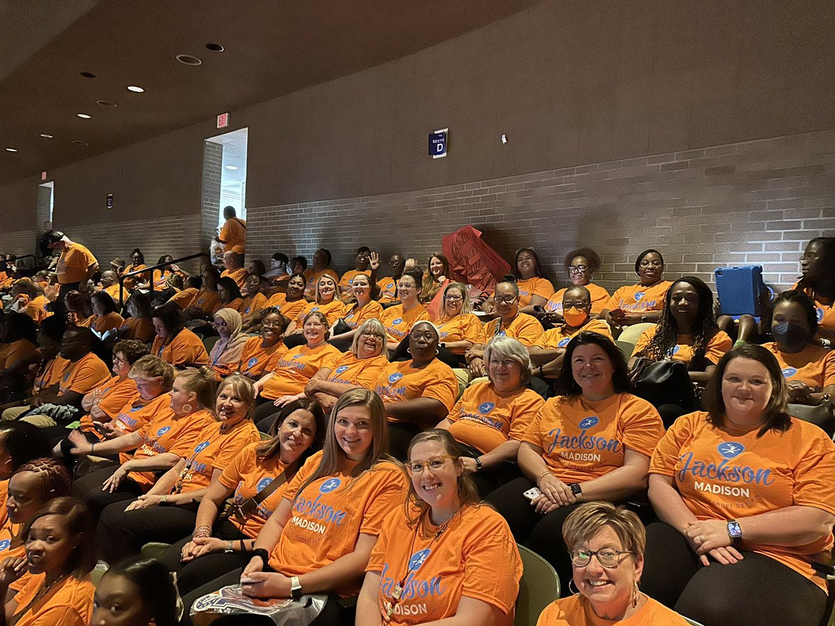 ArlingtonJmcss's tweet photo. Arlington are ready for the Plenary Session and Back to School Celebration to start!  @suptking @JMCSchools @jocie_smiles @ChontelBri30557 @Formersportsguy #LeadingWithoutLimits #BestInTennessee #WeAreFamily https://t.co/feAD9PPuN2