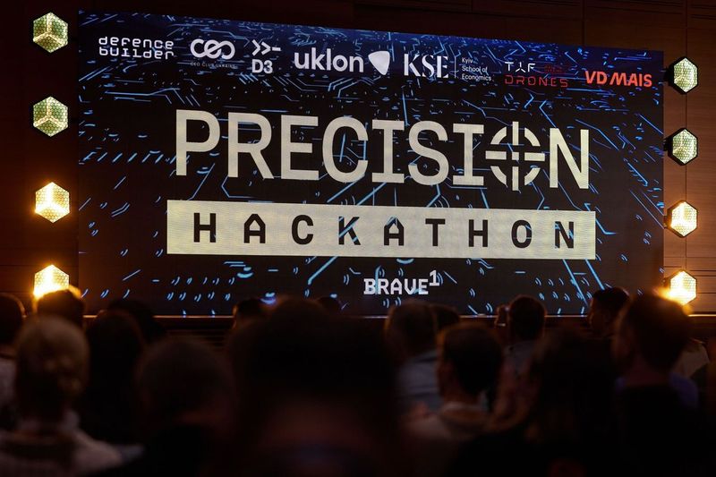 BRAVE1ua's tweet image. Held the Precision hackathon to find &quot;precise&quot; solutions for targeting the enemy. +400 participants, dozens of teams were united. The finalists received a grant, which can be used for development. Thanks to @defencebuilder, D3, @uklon, @kse_ua, CEO Club Ukraine, TAF Drones.