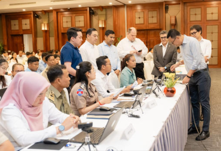 #Cambodia is transforming its social health protection system! 🚀 With the support of the <a href="/USAIDGH/">USAID Global Health</a> LHSS Project, we are working closely with Cambodia to implement a data-sharing infrastructure, making health care access easier for everyone. #GlobalHealth #LearnWithLHSS