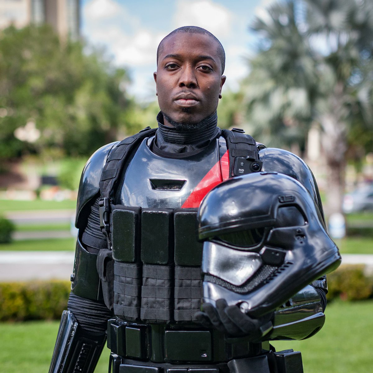 Works by <a href="/RhynnaSantos/">Rhynna M. Santos 📸 STAR WARS Celebration Japan 25</a> will be on view in "Return of the Start: A Star Wars Group Exhibition" opening Sat. Aug 3 at Northwest Gallery of Art in Detroit. Creating a portrait of community, via <a href="/HUCKmagazine/">huck</a>: huckmag.com/article/creati…

📸Rhynna Santos. From "Fandom Unbound".