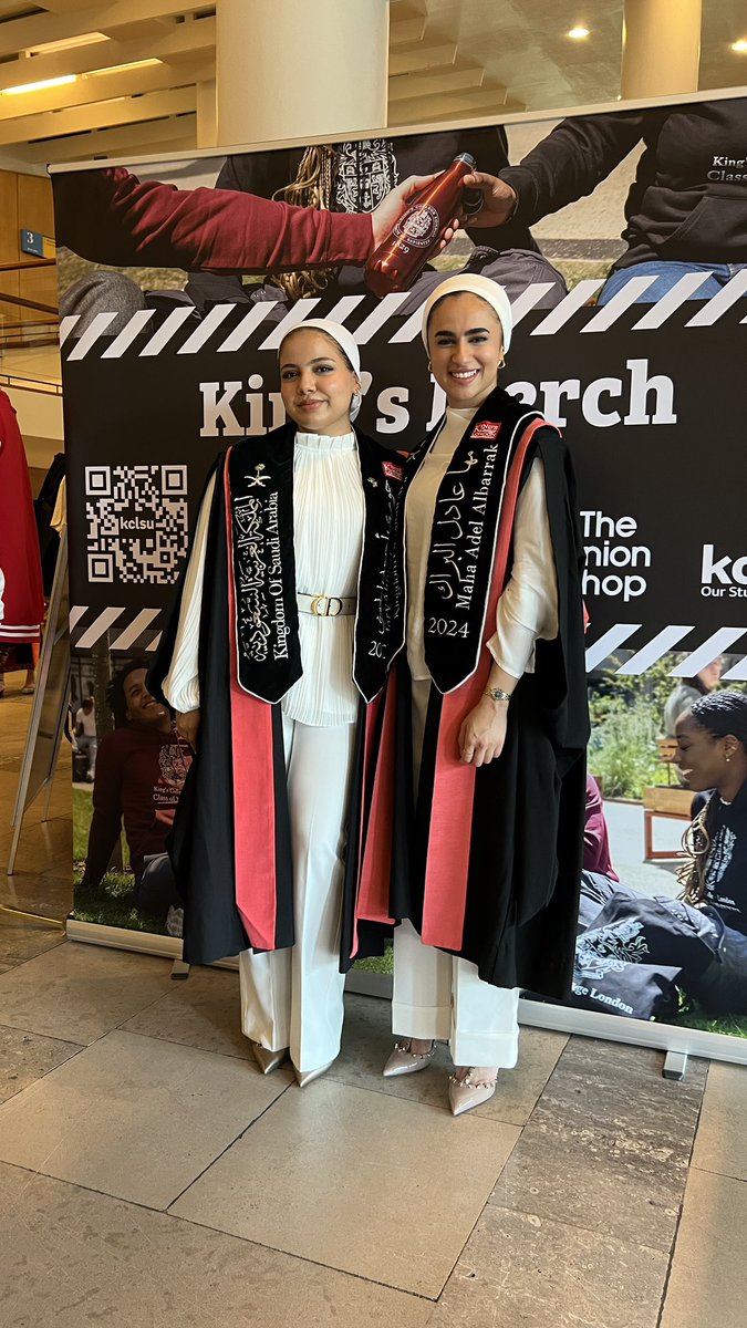 KingsNMES's tweet photo. โToday is a passport to your passion and purpose, graduating class of 2024 it's time for you to go out into the world and make it a better placeโ๐
ย
So graduates @kclinformatics and @kclmathematics!๐ฅ๏ธ๐งฎ Congratulations class of 2024!๐ฅณ
#kclgrad #forveverkings #NMESGrad https://t.co/5XHDUtSuPa