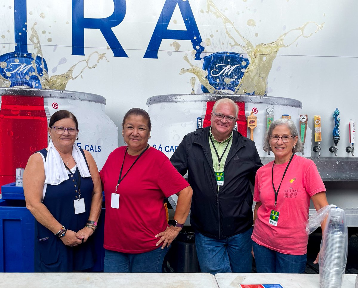 Looking to make a difference and have a blast while doing it - volunteer with us at events! 🤝

We're looking for volunteers at:
🎸 Piedmont Natural Gas Downtown Alive 
🎤 Greenville Heritage Main Street Fridays
🍑 TD Saturday Market 

Sign up here: bit.ly/3WGKOvb