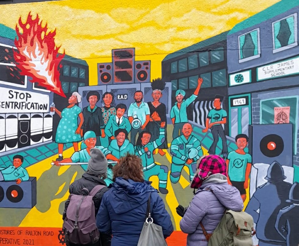 GuidesLambeth's tweet photo. Welcome to The A - Z of 'Become a Lambeth Guide' our Course @morleycollege! 

26 days of people, places &amp; themes from Walks and Lectures for  term starting in Sept. 

First up: A is for ART

History at Lambeth School of Art
Study #CityandGuildsSchool
See Urban Art #Brixton https://t.co/8bRXpzdJHC