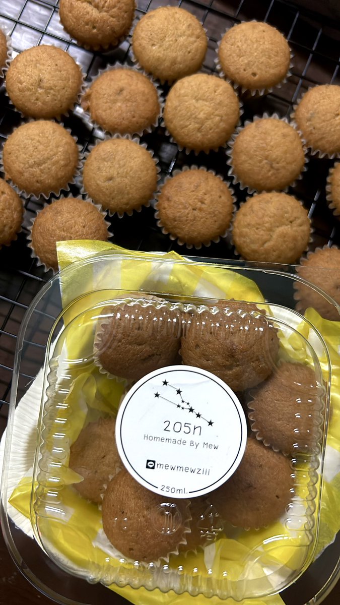 mewruku's tweet image. เค้กกล้วยหอม มินิ
- 10ชิ้น 50บาท
- รับทำตามออเดอร์ ทำสดใหม่
- สั่งล่วงหน้า 2-3 วัน ไม่มีหน้าร้าน
Tel : 095-247-2078 หมิว

 #SnackBoxes #ขนมจัดเบรค #ประชุม #สัมมนา #งานบุญ #งานแต่ง #งานบวช #งานขาวดำ #โรงทาน #อบรม #จัดเบรค  #ของว่าง #เค้กกล้วยหอม  #ขนม