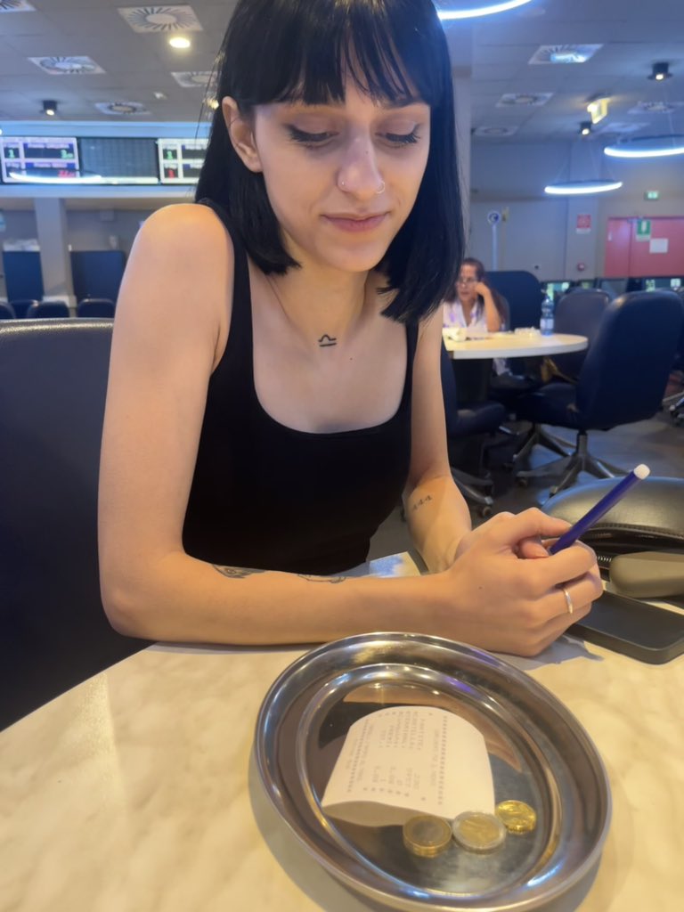 vvb assai a tutti quelli che ho visto, nessuno escluso 🙂‍↕️❤️
