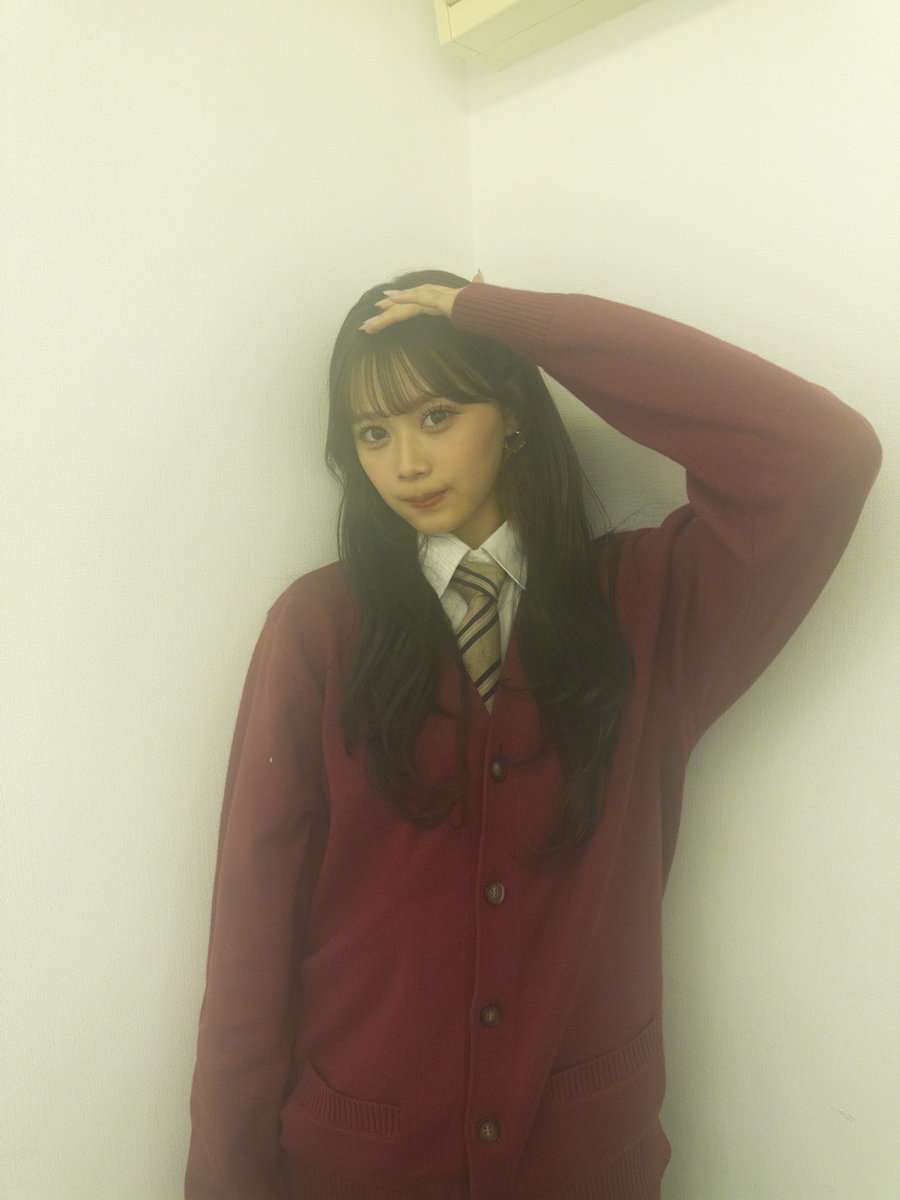 新品】瀬川陽菜乃 サイン入りマニフェストポスター AEON 新品】瀬川陽