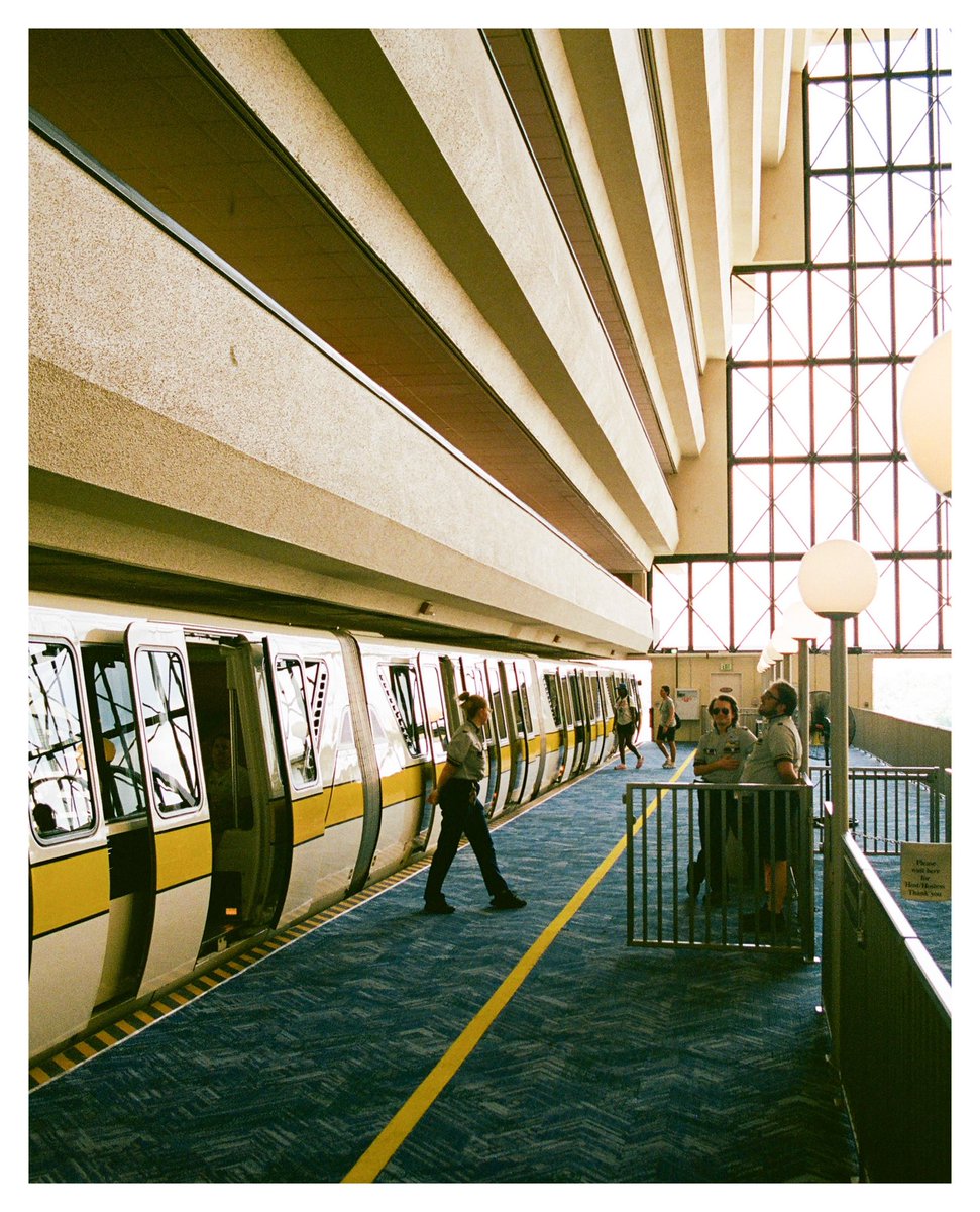 somewareatdiz's tweet image. Disney’s Contemporary Resort on film 🎞️