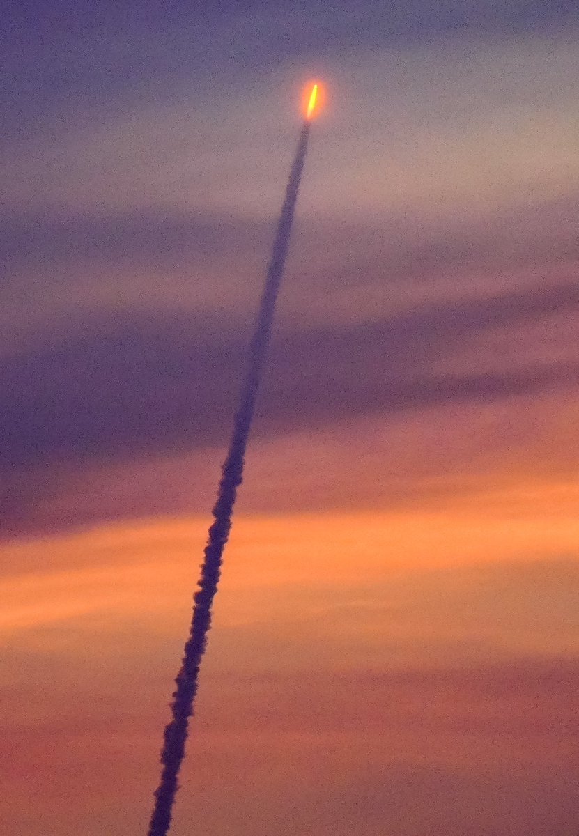 radiolassi's tweet image. LAUNCH! #ULA #Atlas V 551 launches with #USSF-51 captured from Tampa Florida