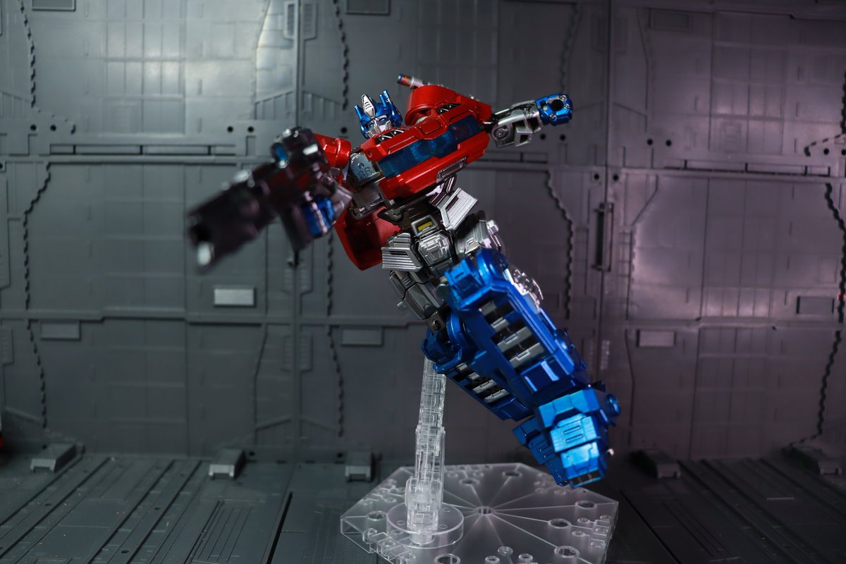 Npieces's tweet photo. SS 112 TF one Optimus Prime custom 
#TransformersOne https://t.co/iYh8DCZ7aX