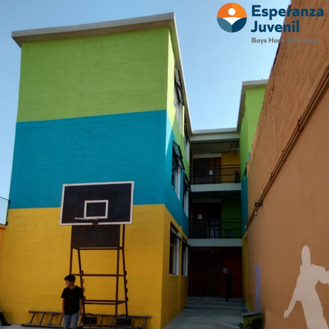 Esperanza Juvenil reafirma su compromiso con la educación. El 24 de julio inauguramos seis nuevos salones de clases, gracias a Corporación AICSA <a href="/AICSACORP/">Corporación AICSA</a>  
Agradecemos a todos nuestros aliados por su apoyo continuo con la educación integral de nuestros estudiantes.