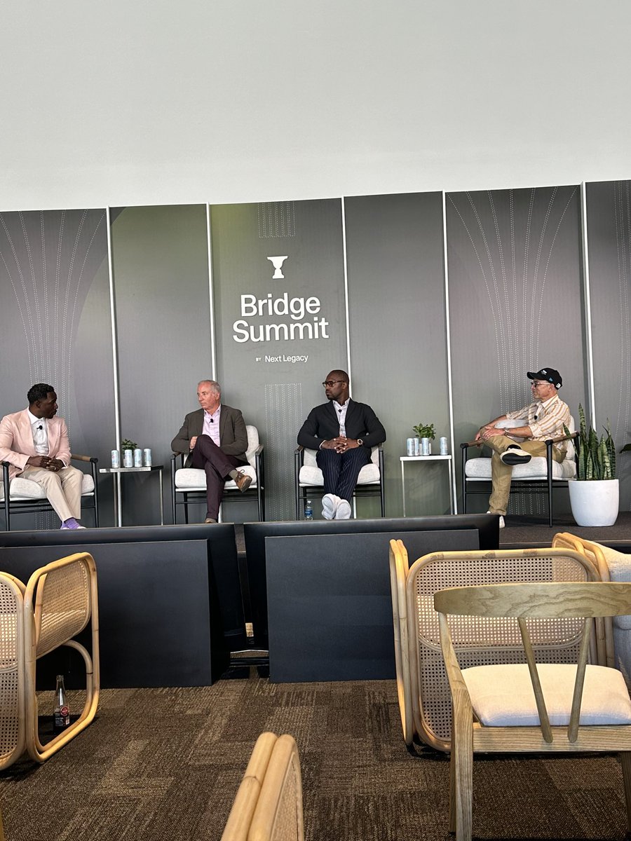 johnbronson87's tweet photo. Last week, I had the privilege of attending the #BridgeSummit24 by @NextLegacy_ .Founders from Overtime, Airtable, Tonal, Eventbrite, Wonderschool, BabyList, NextDoor, and several venture capital firms and entrepreneurs shared their insights. https://t.co/SmcLgAqOeY