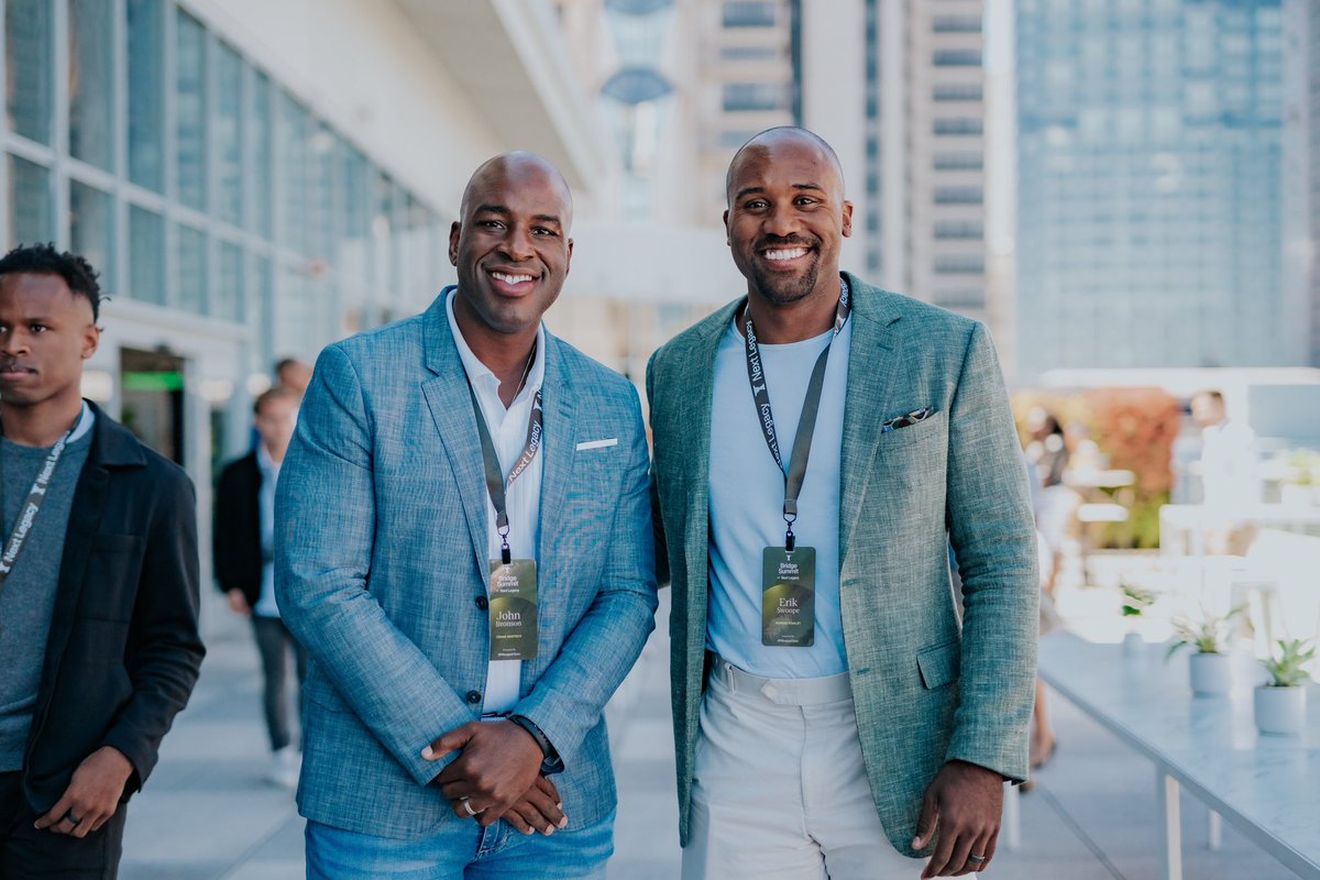 johnbronson87's tweet photo. Last week, I had the privilege of attending the #BridgeSummit24 by @NextLegacy_ .Founders from Overtime, Airtable, Tonal, Eventbrite, Wonderschool, BabyList, NextDoor, and several venture capital firms and entrepreneurs shared their insights. https://t.co/SmcLgAqOeY