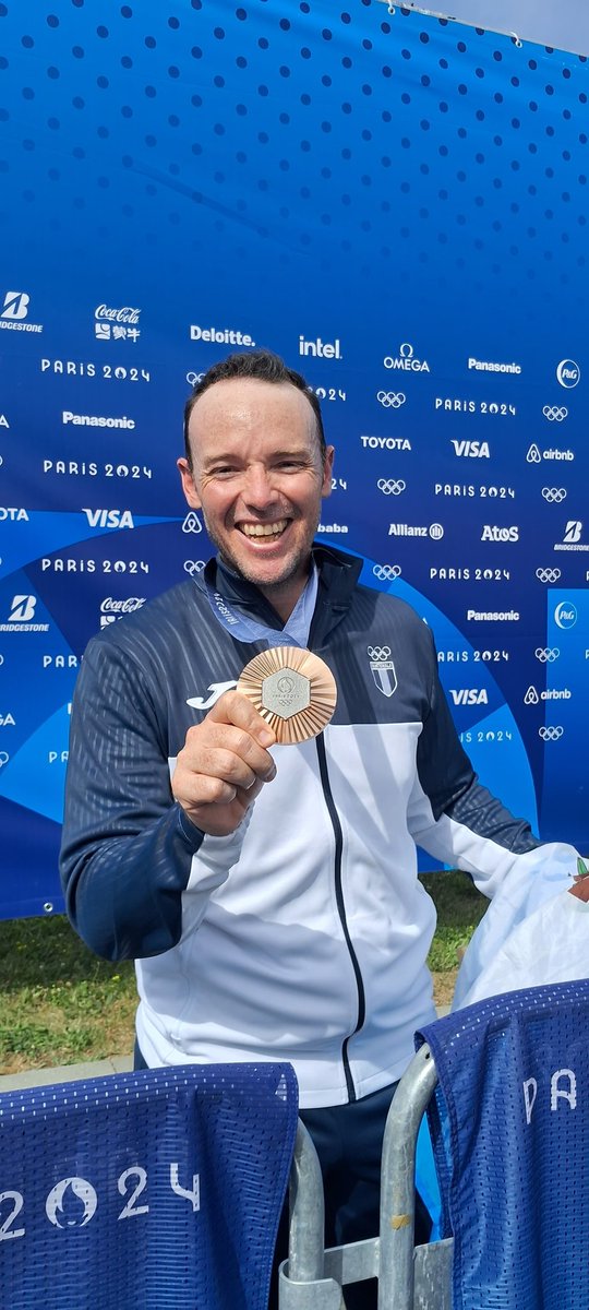 "Al fin cayó", dice Jean Pierre Brol, desde #Paris2024. 20 años ha trabajado para este momento de gloria. 

🇬🇹 Guatemala tiene su segunda medalla olímpica, el bronce 🥉 de Jean Pierre Brol.

📷 CDG