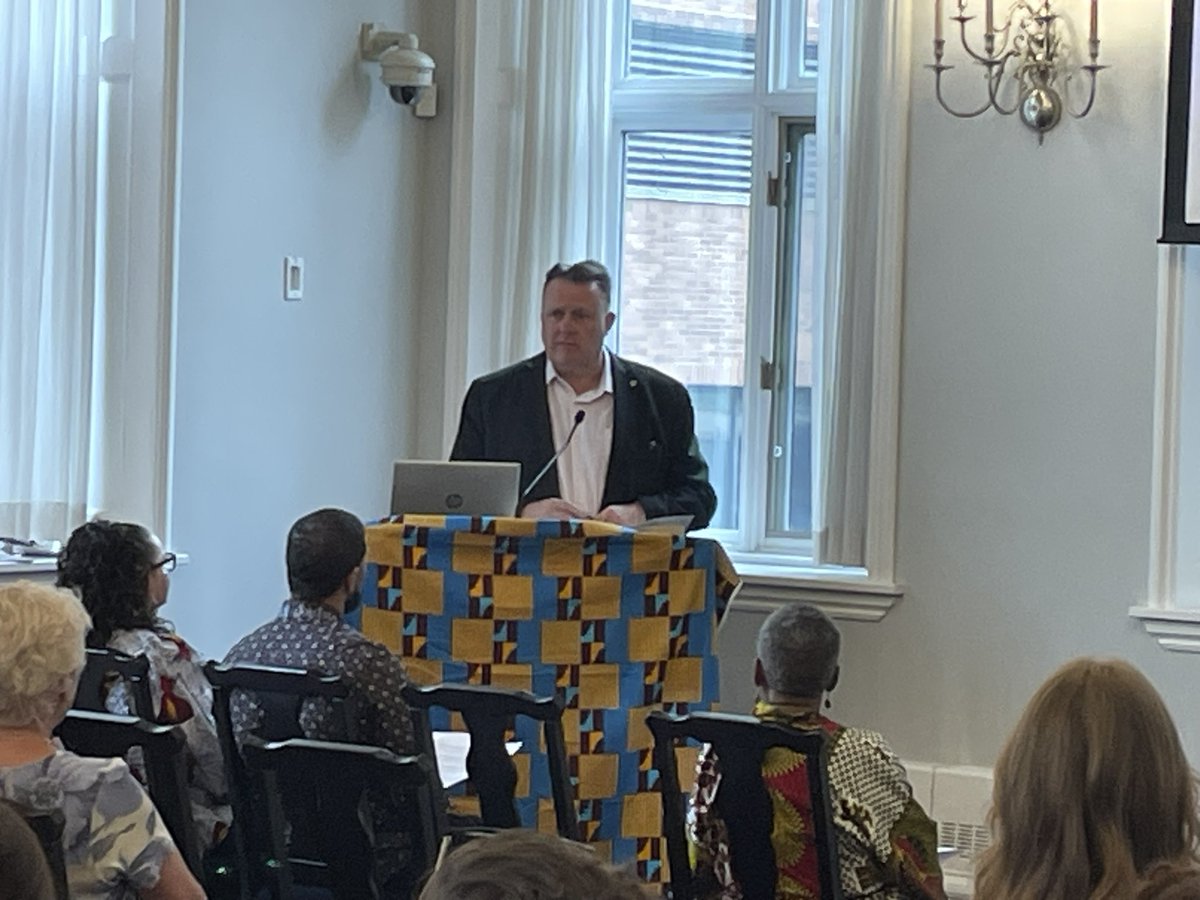 Mike Savage tweet media