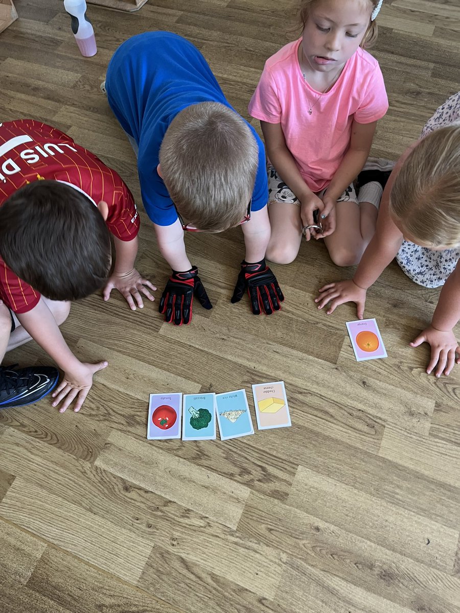 Cadoxton Primary (@cadoxtonps) on Twitter photo Today at <a href="/foodandfunwales/">Food and Fun Wales</a> we are again lucky to have <a href="/inrainbows_Bec/">Becci Booker artist</a> with us! We have also talked about designing a healthy meal! Today at <a href="/foodandfunwales/">Food and Fun Wales</a> we are again lucky to have <a href="/inrainbows_Bec/">Becci Booker artist</a> with us! We have also talked about designing a healthy meal!