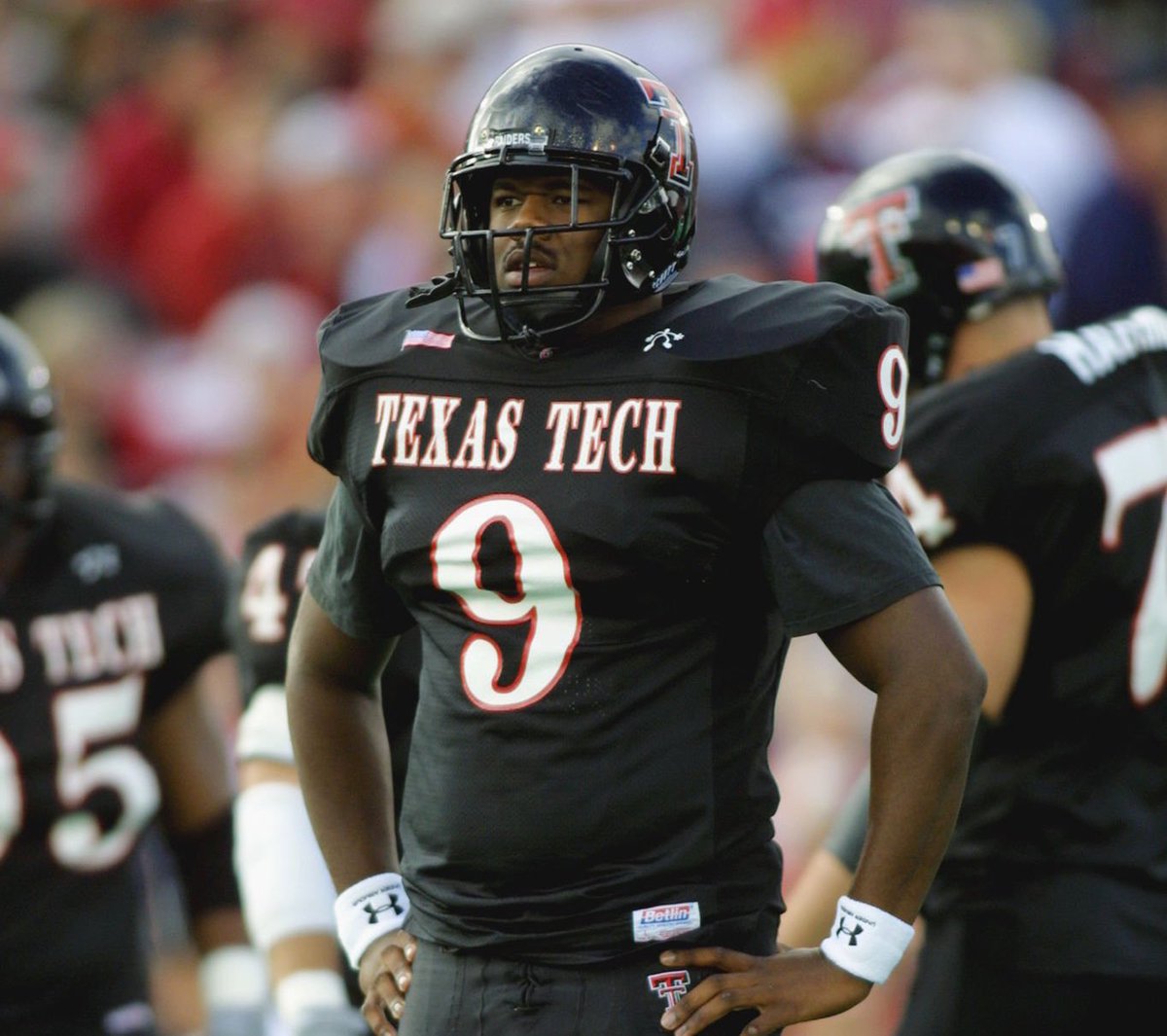 GamblinGauchos's tweet image. 100 Greatest Red Raiders of All Time

No. 32: Aaron Hunt, DL

✅ Texas Tech’s all-time sacks leader
✅ Set the Big 12 all-time sacks record
✅ Finished his career among the Top 5 NCAA career sacks leaders
✅ 3x All-Big 12
✅ 2x CFL All-Star

32 days til kickoff #WreckEm