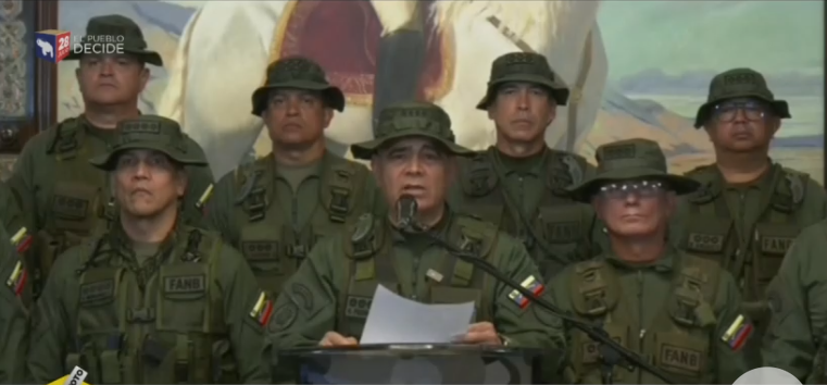 PartidoPSUV's tweet photo. “Hay un golpe de Estado en marcha”: Ministro Padrino López alerta este martes https://t.co/g5Jk89BiB2

#30Jul https://t.co/iQ6DFhwxrC