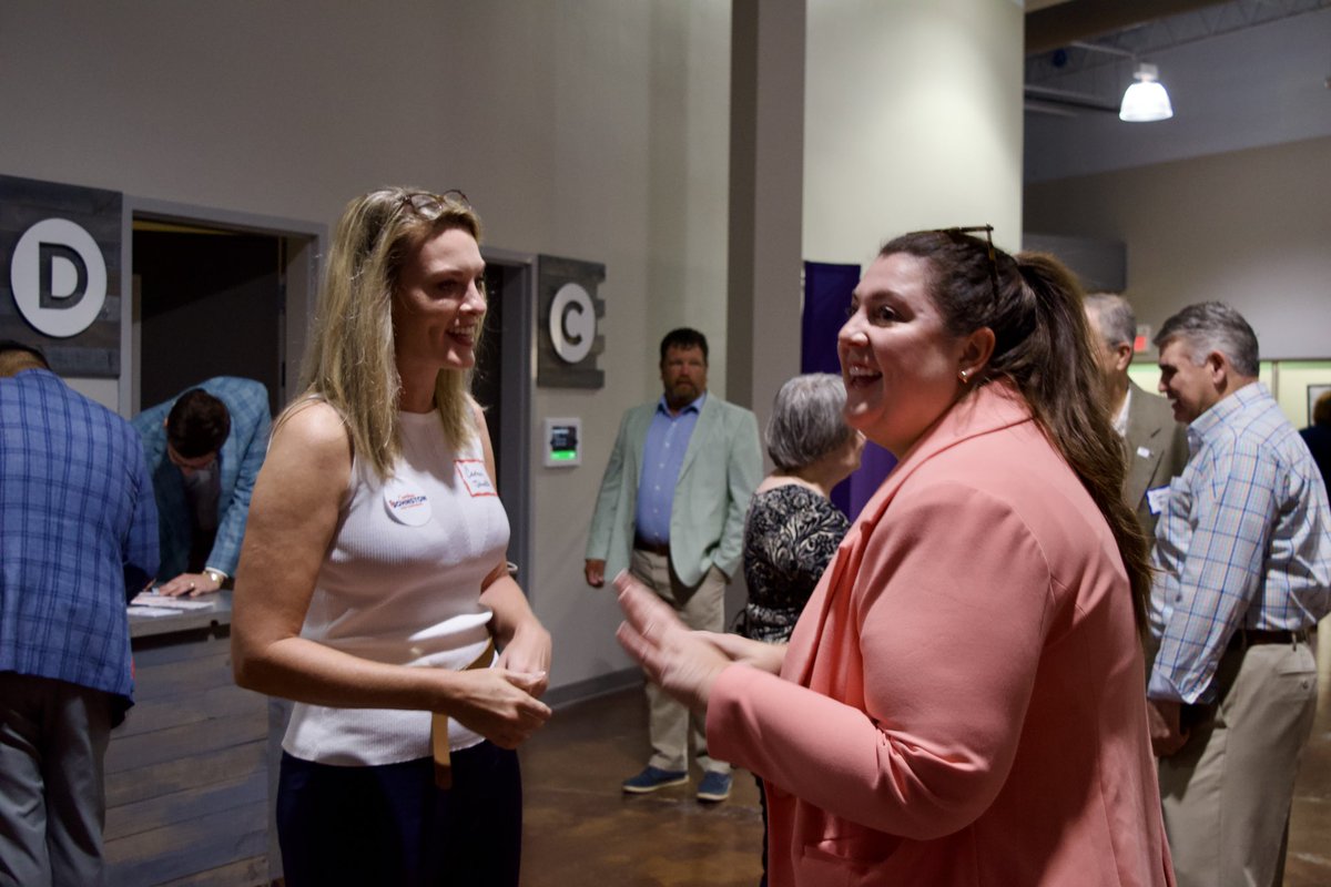 Courtney Johnston tweet media