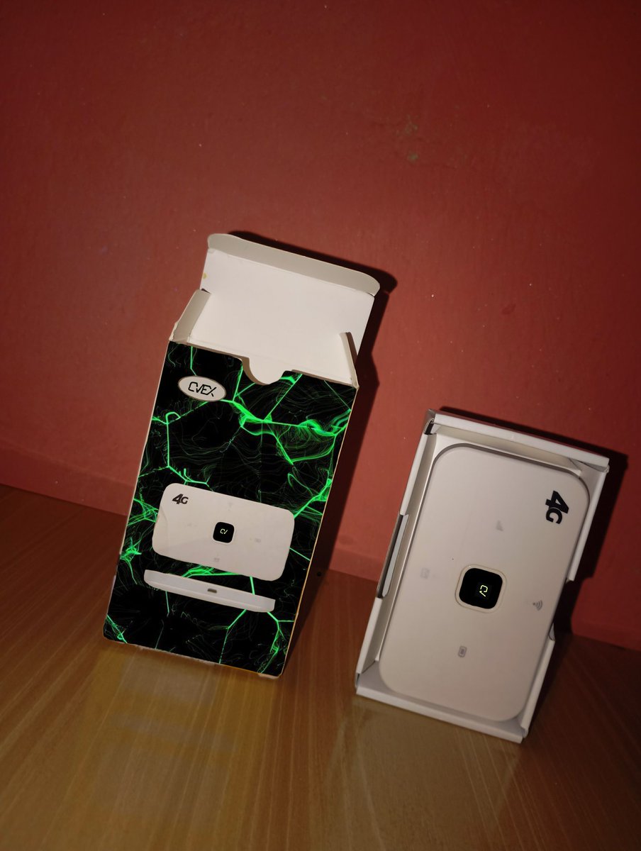 rebuffme's tweet photo. If @cvex_xyz had a MiFi router, I suppose it'd look like this? π€
#CVEXSnapAndWin https://t.co/Q6S6yVVrlO