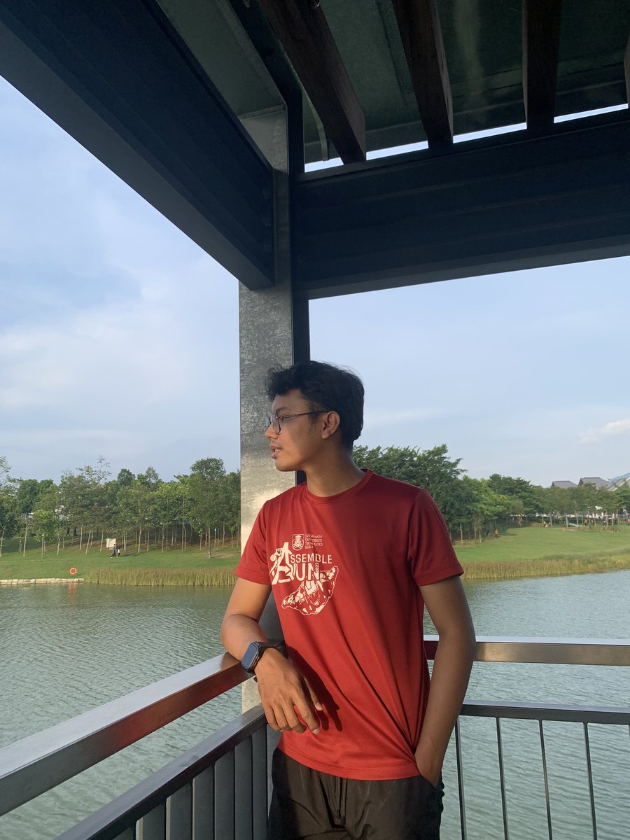 parknijam's tweet photo. Briskwalk with GF https://t.co/elKtTx96P9