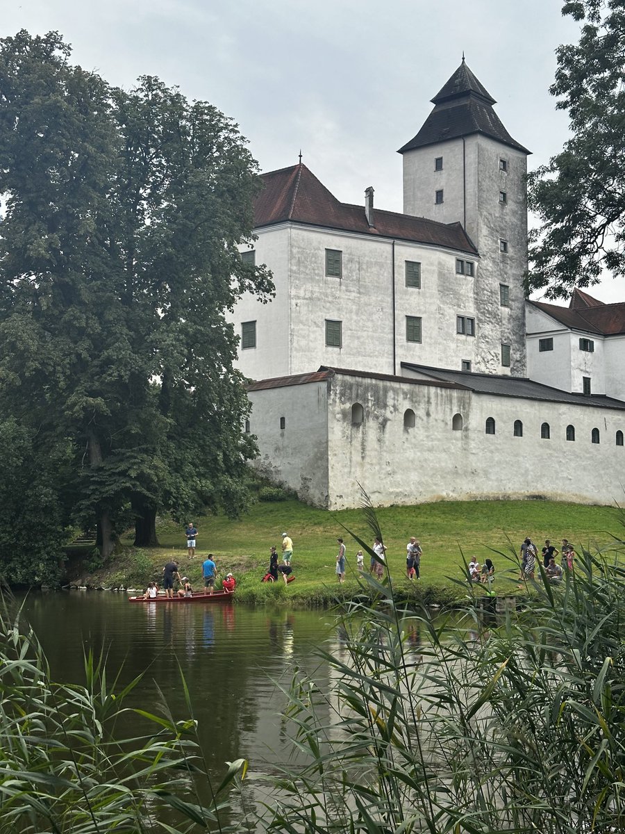 Seisenegg's tweet photo. Ein Tag des Abenteuers für Kinder unter dem Motto "Spiel &amp; Spass" mit Zielspritzen, Zillenfahren und Grillen. https://t.co/bT9LVA5rgn
