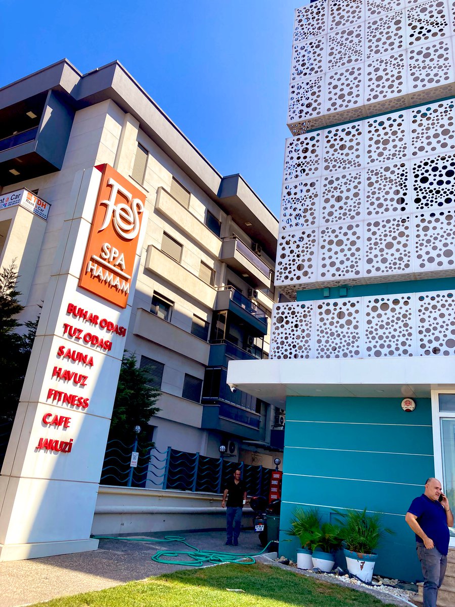 Bodrum esnafı yerine Gaziemir esnafı kazansın diye bu sıcakta hamama geldik