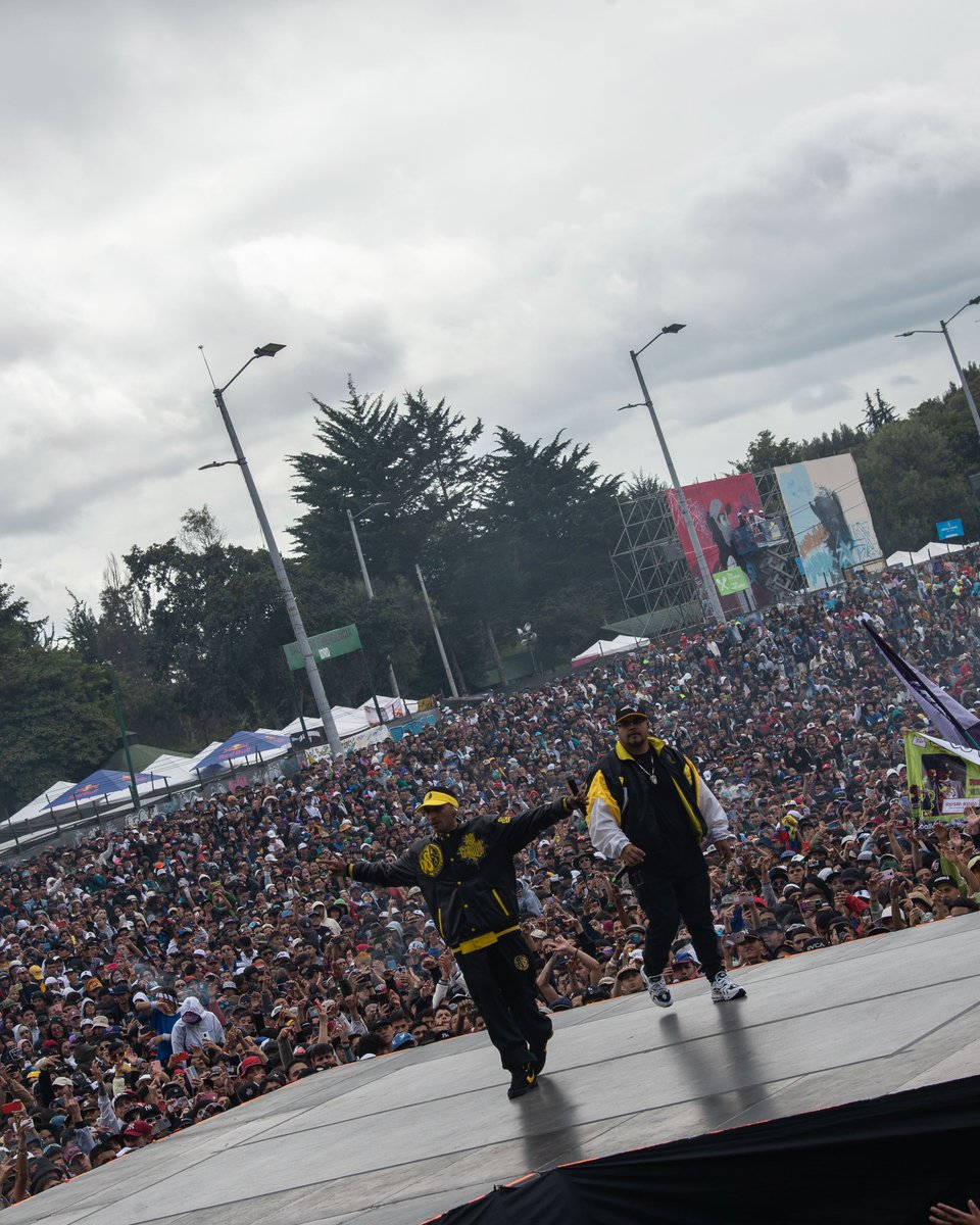 hiphopalparque's tweet photo. Abrimos un hilo🧵 para que nos dejes tu mejor recuerdo en #HipHopAlParque.

🤜🏻🤛🏻 Recuerda que este año la cita son los días 17 y 18 de agosto en el Parque Simón  Bolívar.

#HermandadEnCadaBeat https://t.co/3h1995Nzp2