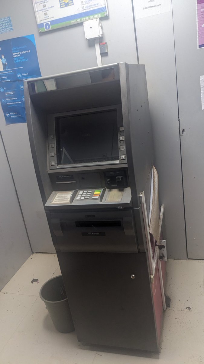 Belavicky1's tweet photo. @TheOfficialSBI  @BJP4India state bank of india branch jam kalyanpur last two month ATM is closed very bad situation to local public to Transaction of money please do action Quickly https://t.co/YI3oGUlgQ0